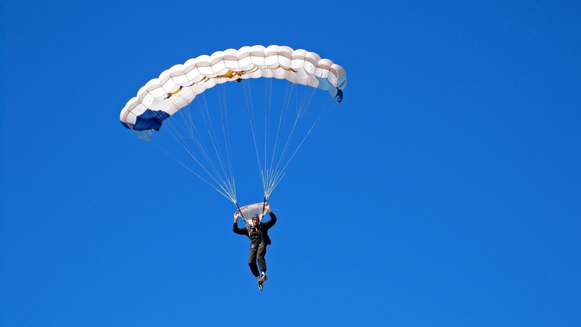 体育医疗保障体系进一步完善,医疗保健体育的分类方法有很多一般我们将其分为三类