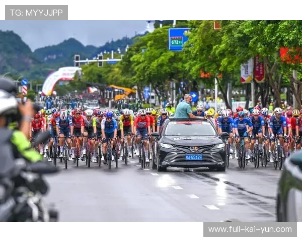 自行车车手借风位带走胜利成战术经典