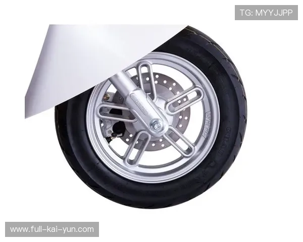 厉兵秣马，F1车队铸就制胜之刃——加练刹车点精准控制的秘密秘籍